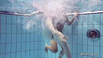 Russian Girls Katrin Privsem And Lucy Gurchenko In Nude Underwater Swim