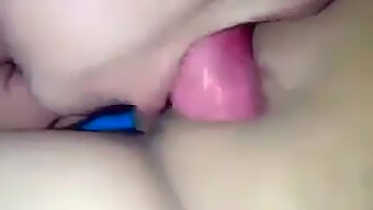 Posisi 69 Yang Penuh Gairah Dengan Blowjob Deep Throat.