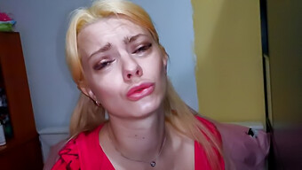 Sora Vitregă Seducătoare Îmi Face O Muie În Hd