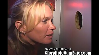 Milf Adora Sexo Sem Camisinha E Engole Porra Em Uma Orgia De Gloryhole