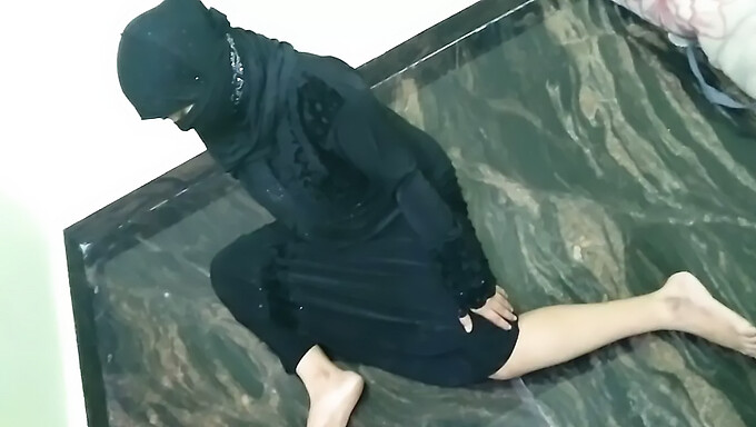 Brutaler Sex Des Fetten Boys Mit Hijabi-Teenagerin