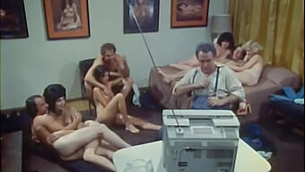 Vintage Group Sex With Hairy And Retro Beauties