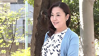 日本妻子kazumi Nakagishi第一次体验拍摄